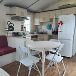 Mobilhome Residentiel Kamp alanı