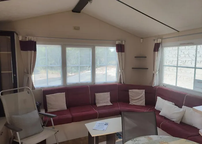 캠프장 Mobilhome Residentiel 가신