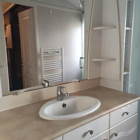 Mobilhome Residentiel Camping *