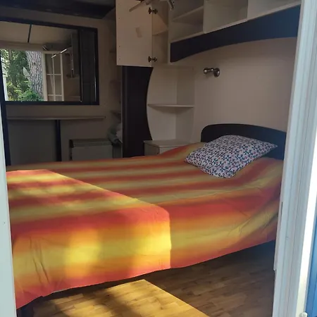 Mobilhome Residentiel Camping *